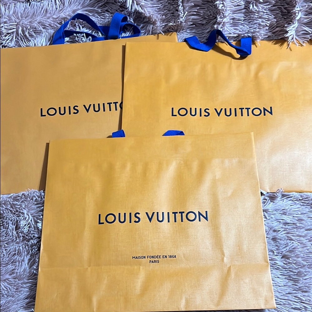 Louis Vuitton Shopping Bags